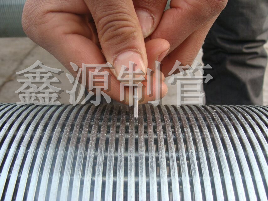 不銹鋼楔形絲濾芯 污水處理過濾設(shè)備濾芯